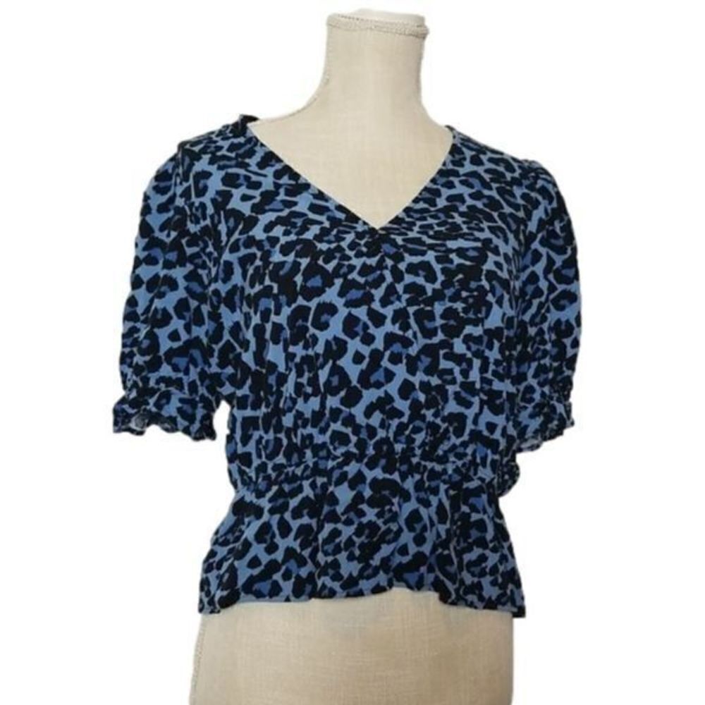 Banana Republic V neck short sleeve blue black leopard women's medium blouse
